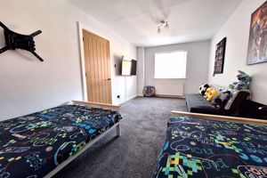 Bedroom - click for photo gallery